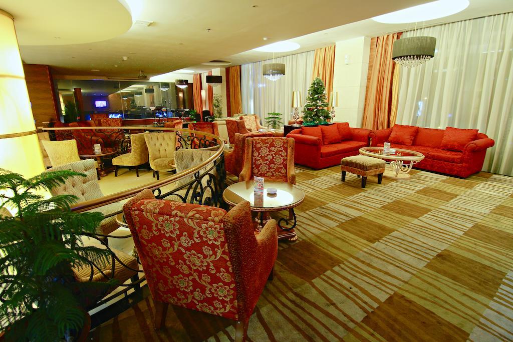 Premier Basko Hotel Padang (Sumatra) Exterior foto
