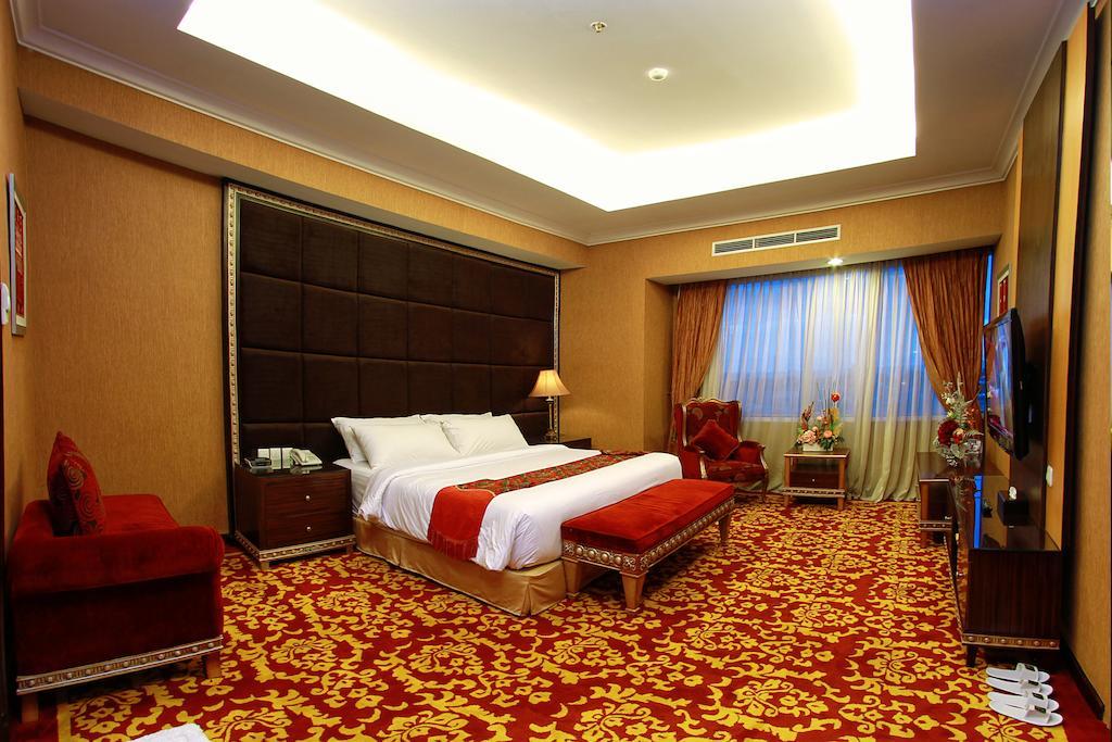 Premier Basko Hotel Padang (Sumatra) Exterior foto