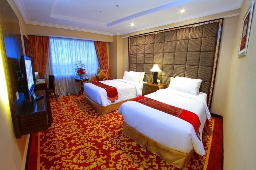 Premier Basko Hotel Padang (Sumatra) Exterior foto