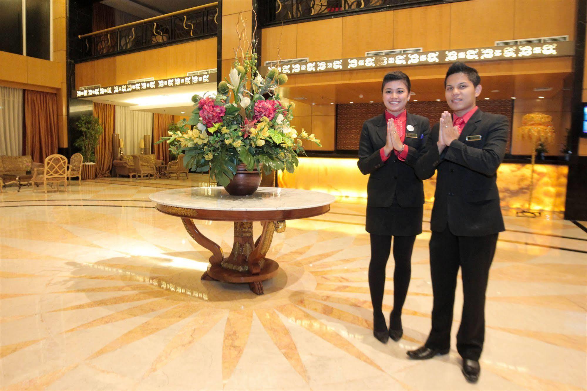 Premier Basko Hotel Padang (Sumatra) Exterior foto